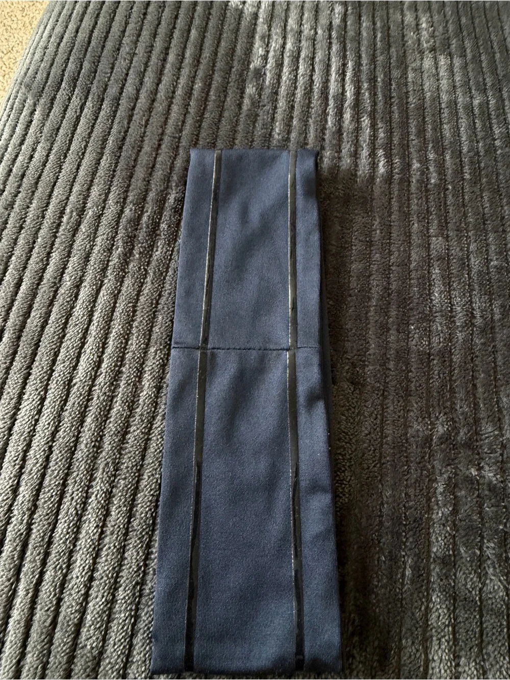 Nike navy blue headband with white swoosh #athletic #swoosh